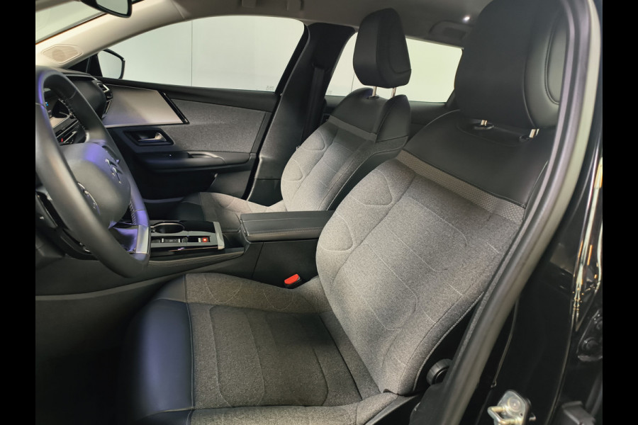 Citroën C5 X 1.2 PureTech 130 PK Business AUTOMAAT uit 2023 Rijklaar + 12 maanden Bovag-garantie Henk Jongen Auto's in Helmond,  al 50 jaar service zoals 't hoort!