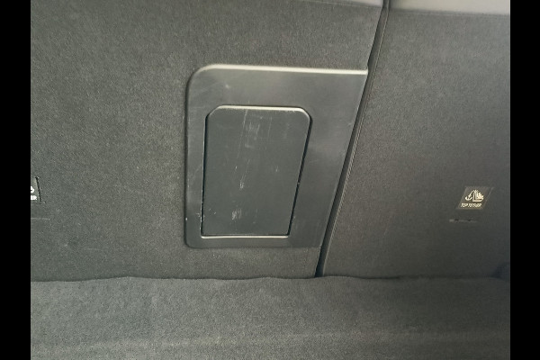 Citroën C5 X 1.2 PureTech 130 PK Business AUTOMAAT uit 2023 Rijklaar + 12 maanden Bovag-garantie Henk Jongen Auto's in Helmond,  al 50 jaar service zoals 't hoort!