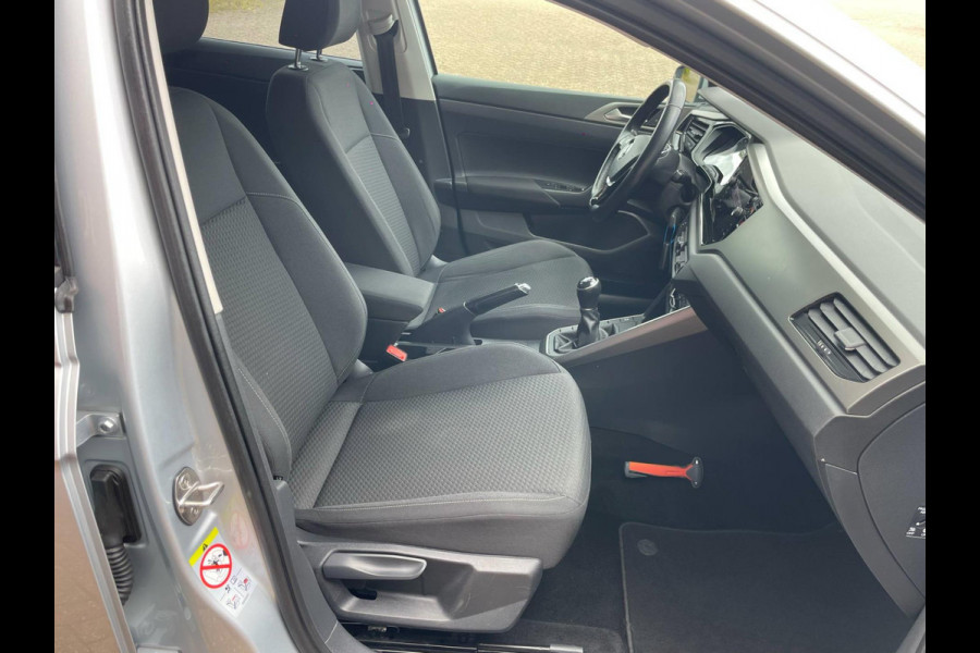 Volkswagen Polo 1.0 TSI Comfortline / CarPlay
