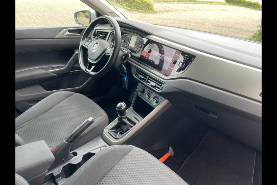 Volkswagen Polo 1.0 TSI Comfortline / CarPlay