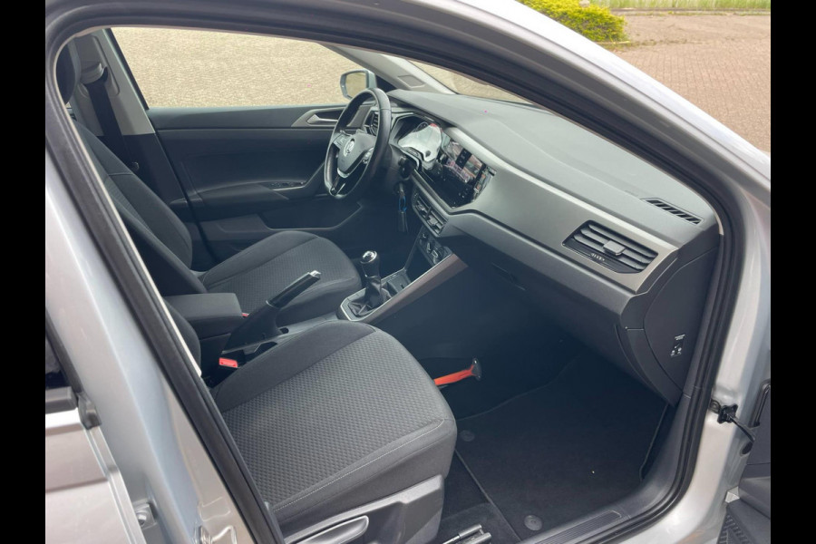 Volkswagen Polo 1.0 TSI Comfortline / CarPlay