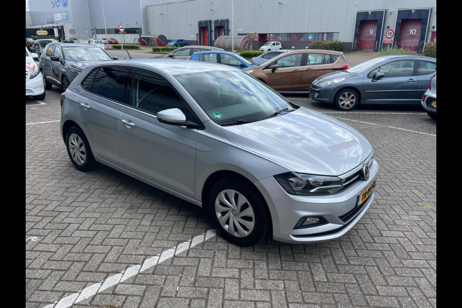 Volkswagen Polo 1.0 TSI Comfortline / CarPlay