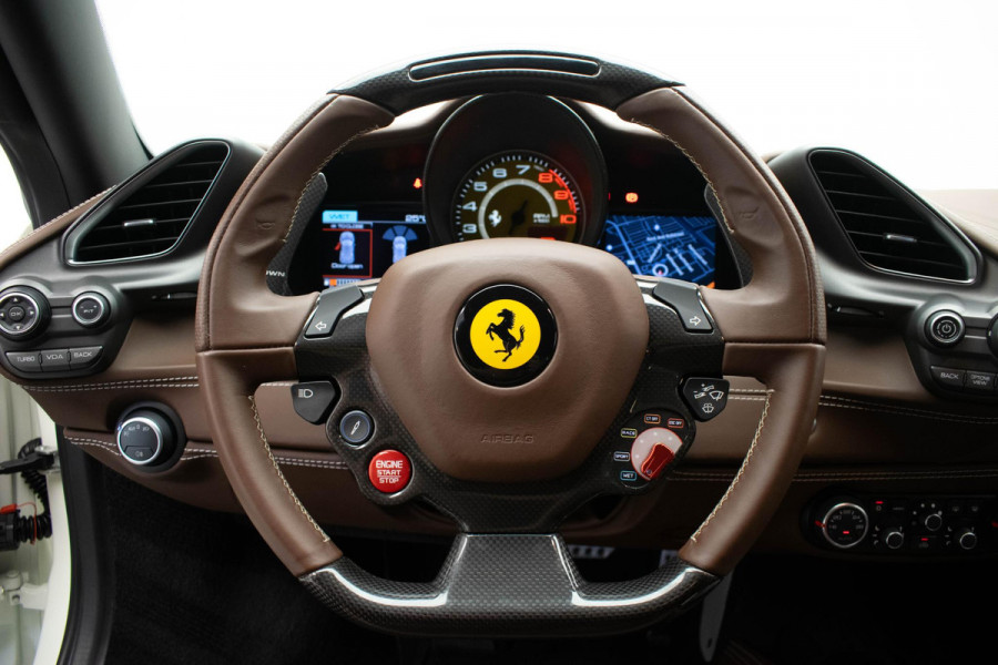 Ferrari 488 3.9 GTB HELE |Pass.Display|LIFT|FullHistory|Camera|