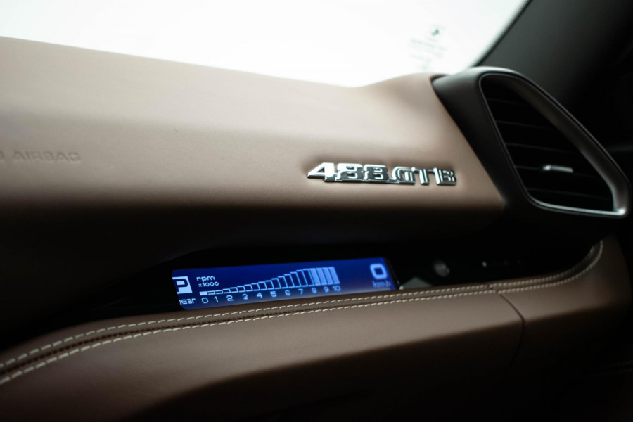 Ferrari 488 3.9 GTB HELE |Pass.Display|LIFT|FullHistory|Camera|