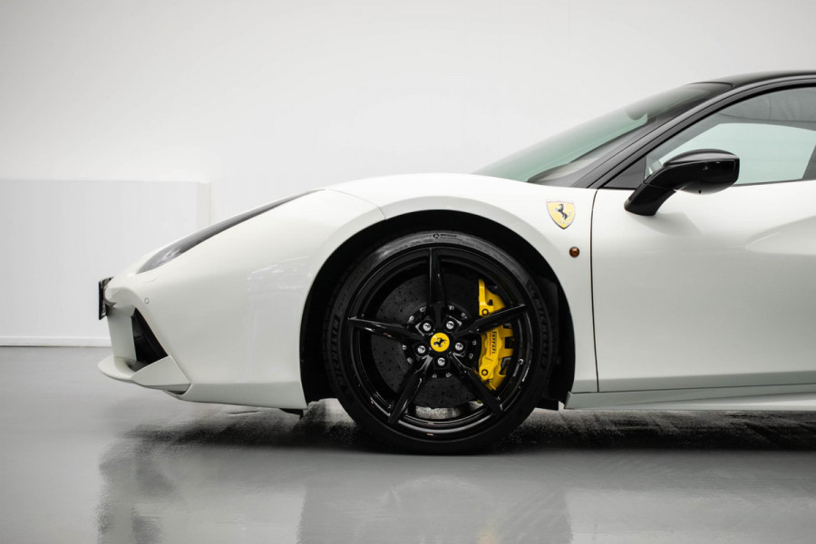 Ferrari 488 3.9 GTB HELE |Pass.Display|LIFT|FullHistory|Camera|