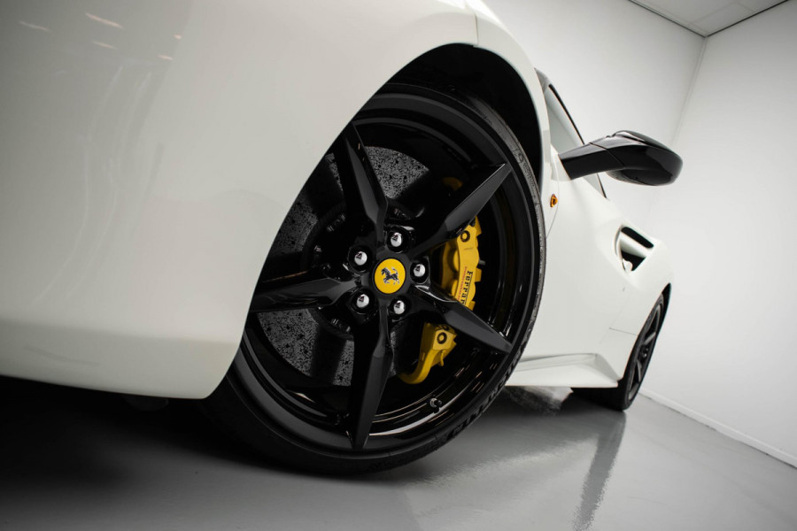 Ferrari 488 3.9 GTB HELE |Pass.Display|LIFT|FullHistory|Camera|