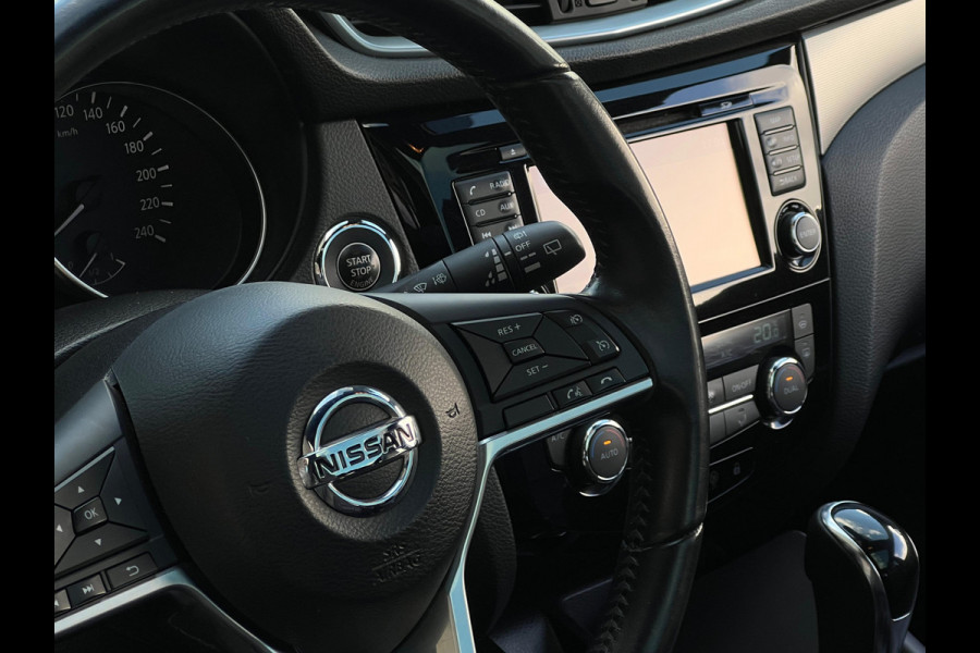 Nissan QASHQAI 1.2 Tekna + LUXE LEDER | CAMERA | TREKHAAK | PANO ! 2DE PINKSTERDAG GEOPEND VAN 10:00 UUR T/M 17:00 UUR
