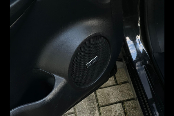 Nissan QASHQAI 1.2 Tekna + LUXE LEDER | CAMERA | TREKHAAK | PANO ! 2DE PINKSTERDAG GEOPEND VAN 10:00 UUR T/M 17:00 UUR