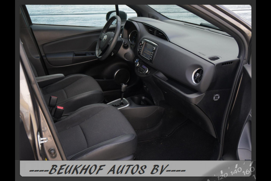 Toyota Yaris 1.5 Hybrid Sport Automaat Navigatie Camera Pdc