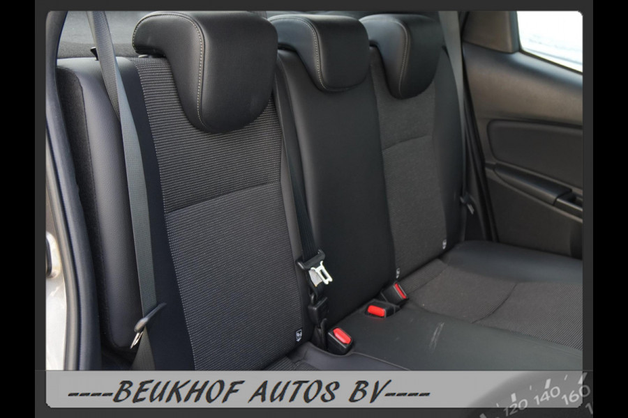 Toyota Yaris 1.5 Hybrid Sport Automaat Navigatie Camera Pdc