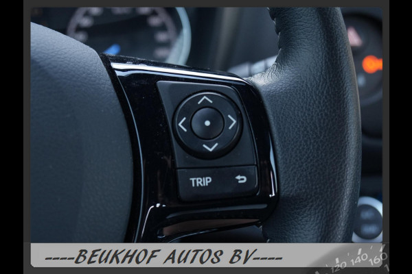 Toyota Yaris 1.5 Hybrid Sport Automaat Navigatie Camera Pdc