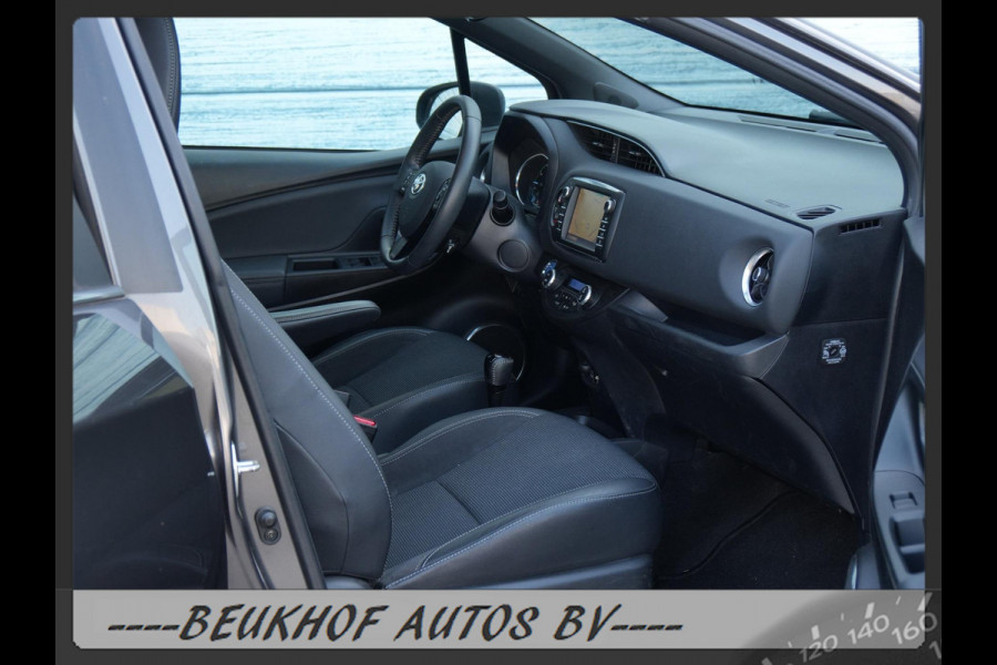 Toyota Yaris 1.5 Hybrid Sport Automaat Navigatie Camera Pdc