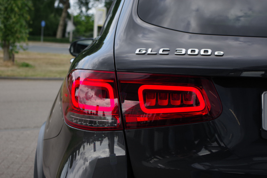 Mercedes-Benz GLC 300e 320 PK 4MATIC AMG-Line Business Solution, Panoramadak, Camera, Sfeerverlichting