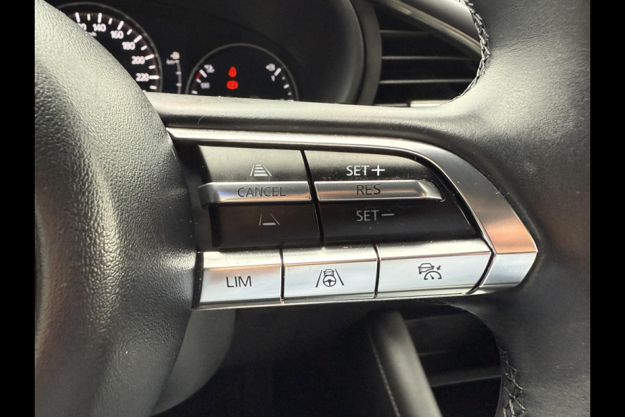 Mazda 3 2.0 e-SkyActiv-G M Hybrid 122 Comfort | 360 CAMERA | NAVIGATIE | STOELVERWARMING |