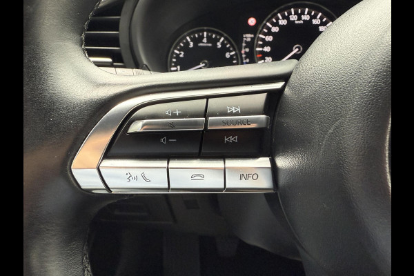 Mazda 3 2.0 e-SkyActiv-G M Hybrid 122 Comfort | 360 CAMERA | NAVIGATIE | STOELVERWARMING |