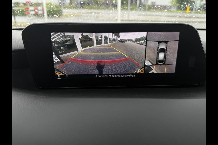 Mazda 3 2.0 e-SkyActiv-G M Hybrid 122 Comfort | 360 CAMERA | NAVIGATIE | STOELVERWARMING |