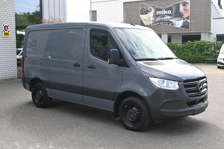 Mercedes-Benz Sprinter 315 CDI L1H1 RWD 10.25 MBUX met camera en navigatie, Leder, Trekhaak