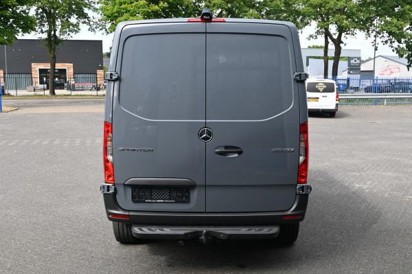 Mercedes-Benz Sprinter 315 CDI L1H1 RWD 10.25 MBUX met camera en navigatie, Leder, Trekhaak