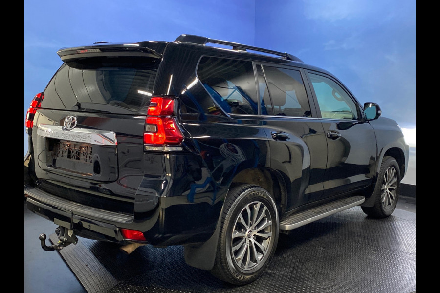 Toyota Land Cruiser 150 EXECUTIVE!! 5-peroons Bomvol!!