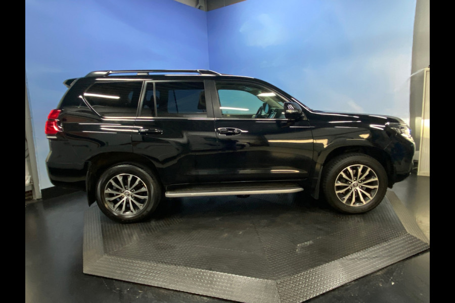 Toyota Land Cruiser 150 EXECUTIVE!! 5-peroons Bomvol!!