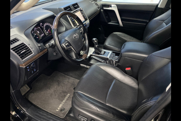 Toyota Land Cruiser 150 EXECUTIVE!! 5-peroons Bomvol!!