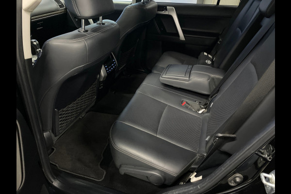 Toyota Land Cruiser 150 EXECUTIVE!! 5-peroons Bomvol!!