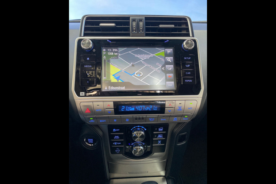 Toyota Land Cruiser 150 EXECUTIVE!! 5-peroons Bomvol!!