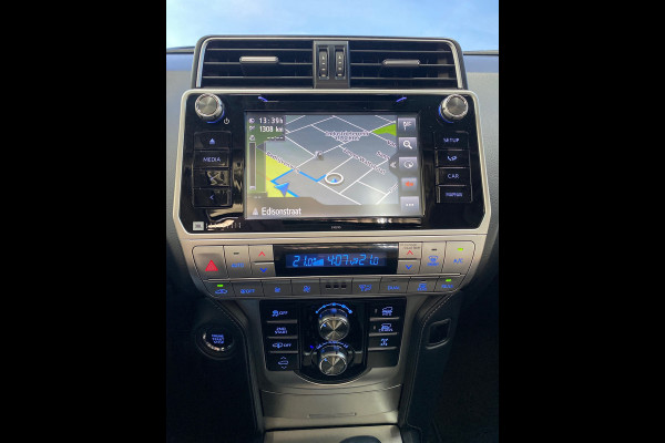 Toyota Land Cruiser 150 EXECUTIVE!! 5-peroons Bomvol!!