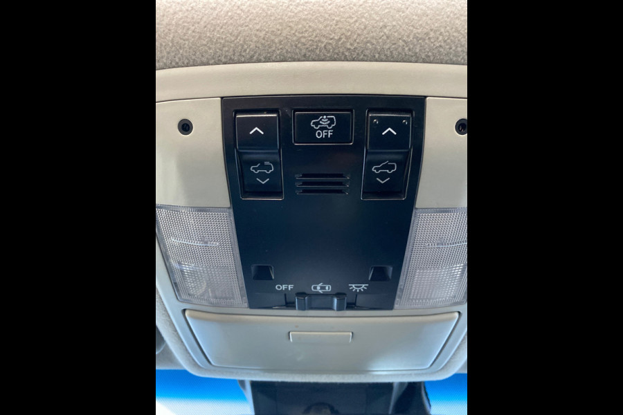 Toyota Land Cruiser 150 EXECUTIVE!! 5-peroons Bomvol!!