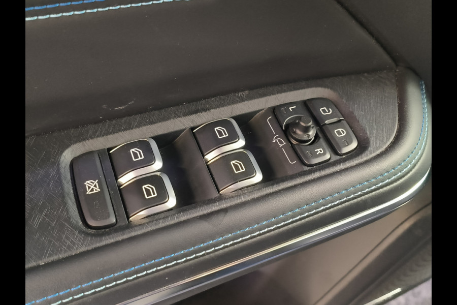 Lynk & Co 01 1.5 261PK Plug-in Hybrid * 360* camera Panorama dak Apple/Android Rijklaar + 12 maanden Bovag-garantie Henk Jongen Auto's in Helmond,  al 50 jaar service zoals 't hoort!