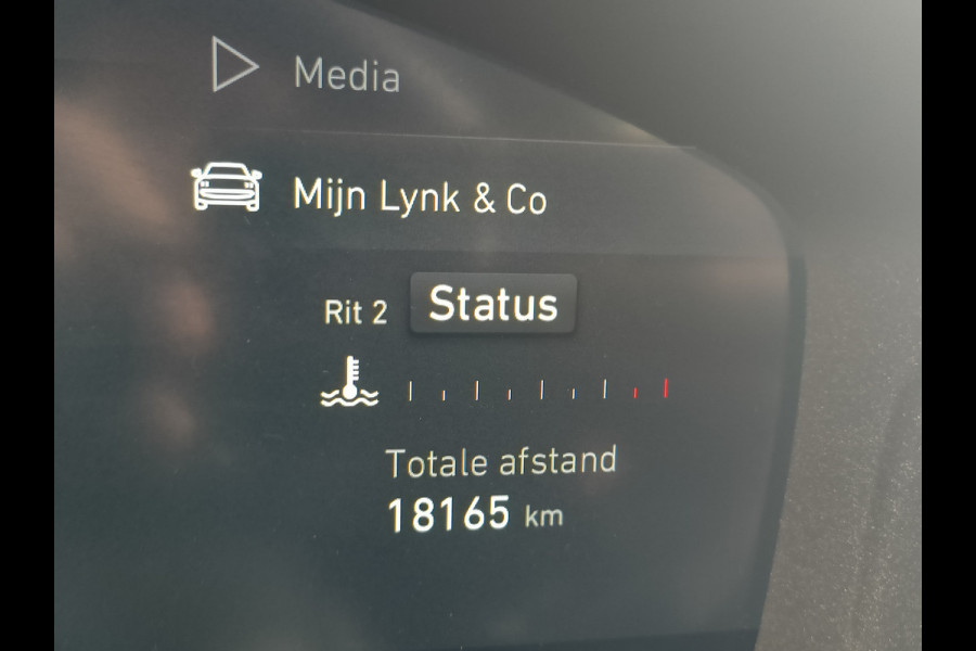 Lynk & Co 01 1.5 261PK Plug-in Hybrid * 360* camera Panorama dak Apple/Android Rijklaar + 12 maanden Bovag-garantie Henk Jongen Auto's in Helmond,  al 50 jaar service zoals 't hoort!