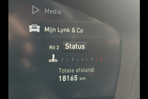 Lynk & Co 01 1.5 261PK Plug-in Hybrid * 360* camera Panorama dak Apple/Android Rijklaar + 12 maanden Bovag-garantie Henk Jongen Auto's in Helmond,  al 50 jaar service zoals 't hoort!