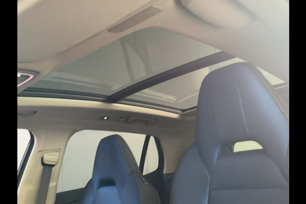 Lynk & Co 01 1.5 261PK Plug-in Hybrid * 360* camera Panorama dak Apple/Android Rijklaar + 12 maanden Bovag-garantie Henk Jongen Auto's in Helmond,  al 50 jaar service zoals 't hoort!