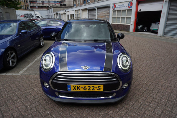 MINI Mini 1.5 Cooper Pepper | NL AUTO | HUD | Sportinterieur (leer/ stof/ stoelverwarming) | Apple Carplay | Sfeerverlichting | 17inch | LED pakket | Keyless GO/ ENTRY | DUAL ZONE CLIMATE | Bonnet Stripes | Zwart dak | Front- achterspoiler