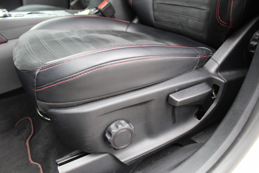 Ford Kuga 2.5 PHEV ST-Line X | Origin NL | BLIS | Trekhaak | B&O | Head-up | Styling Pack | Adaptieve cruise