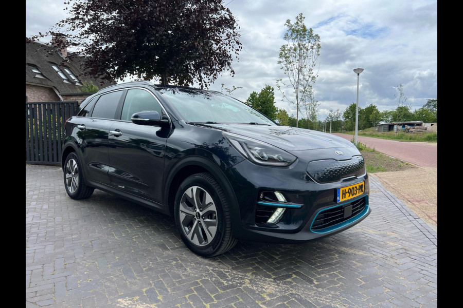 Kia e-Niro ExecutiveLine 64 kWh | Facelift Model | Camera | Apple Carplay | JBL | Cruise Control | Dealeronderhouden |