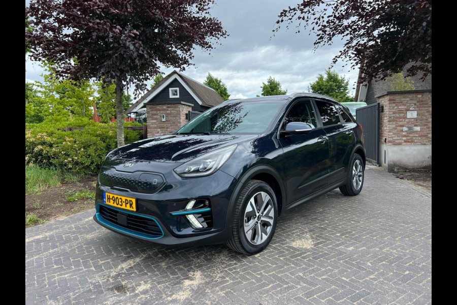 Kia e-Niro ExecutiveLine 64 kWh | Facelift Model | Camera | Apple Carplay | JBL | Cruise Control | Dealeronderhouden |