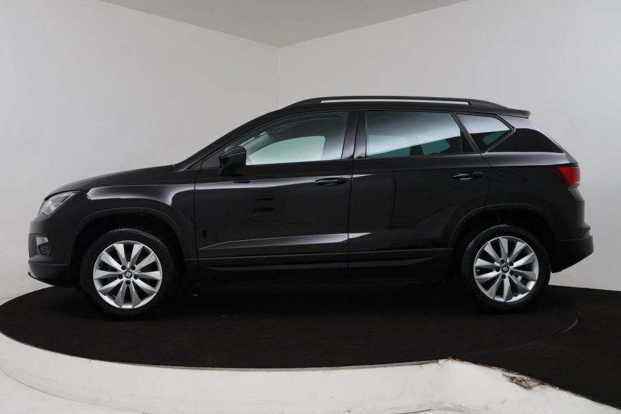 Seat Ateca 1.0 EcoTSI Style Business Intense (PARKEERSENSOREN, TREKHAAK, CAMERA, NAVIGATIE, CARPLAY, NL-AUTO, GOED ONDERHOUDEN)