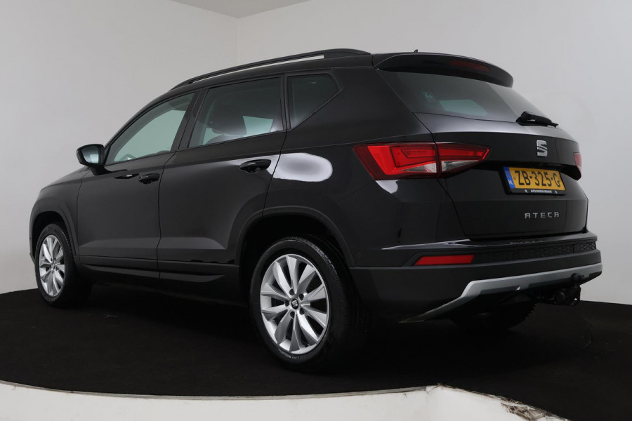Seat Ateca 1.0 EcoTSI Style Business Intense (PARKEERSENSOREN, TREKHAAK, CAMERA, NAVIGATIE, CARPLAY, NL-AUTO, GOED ONDERHOUDEN)