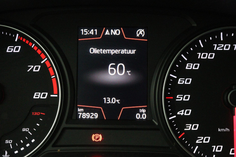 Seat Ateca 1.0 EcoTSI Style Business Intense (PARKEERSENSOREN, TREKHAAK, CAMERA, NAVIGATIE, CARPLAY, NL-AUTO, GOED ONDERHOUDEN)