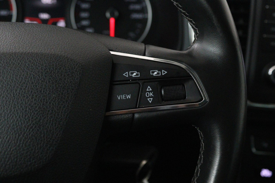 Seat Ateca 1.0 EcoTSI Style Business Intense (PARKEERSENSOREN, TREKHAAK, CAMERA, NAVIGATIE, CARPLAY, NL-AUTO, GOED ONDERHOUDEN)