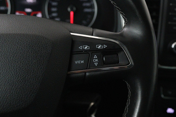 Seat Ateca 1.0 EcoTSI Style Business Intense (PARKEERSENSOREN, TREKHAAK, CAMERA, NAVIGATIE, CARPLAY, NL-AUTO, GOED ONDERHOUDEN)