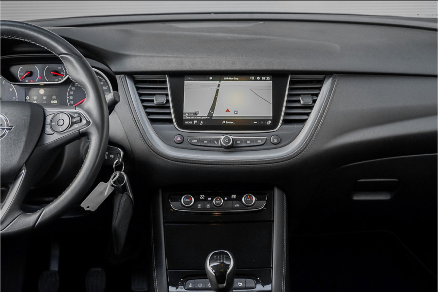 Opel Grandland X 1.2 Turbo Innovation 131PK CarPlay Navi Camera 18"