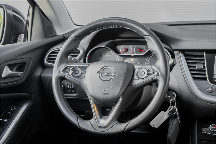 Opel Grandland X 1.2 Turbo Innovation 131PK CarPlay Navi Camera 18"