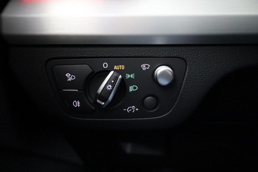 Audi Q5 Sportback 55 TFSI e S edition 367 pk S-tronic | Navigatie | Panoramadak | Parkeersensoren (Park assist) | Rondomzicht camera | Elktr. Voorstoelen | Stoelverwarming |
