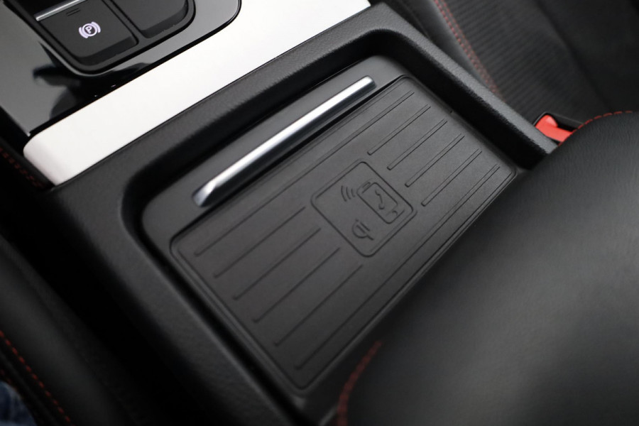 Audi Q5 Sportback 55 TFSI e S edition 367 pk S-tronic | Navigatie | Panoramadak | Parkeersensoren (Park assist) | Rondomzicht camera | Elktr. Voorstoelen | Stoelverwarming |