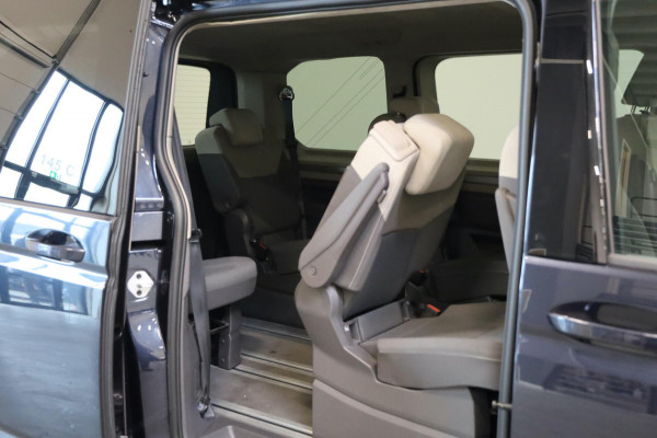 Volkswagen Multivan 1.4 eHybrid 6 PERS ASSIST FULL LED TREKHAAK CAMERA PDC CARPLAY LEASE V/A 147,- P.M. INRUIL MOGELIJK