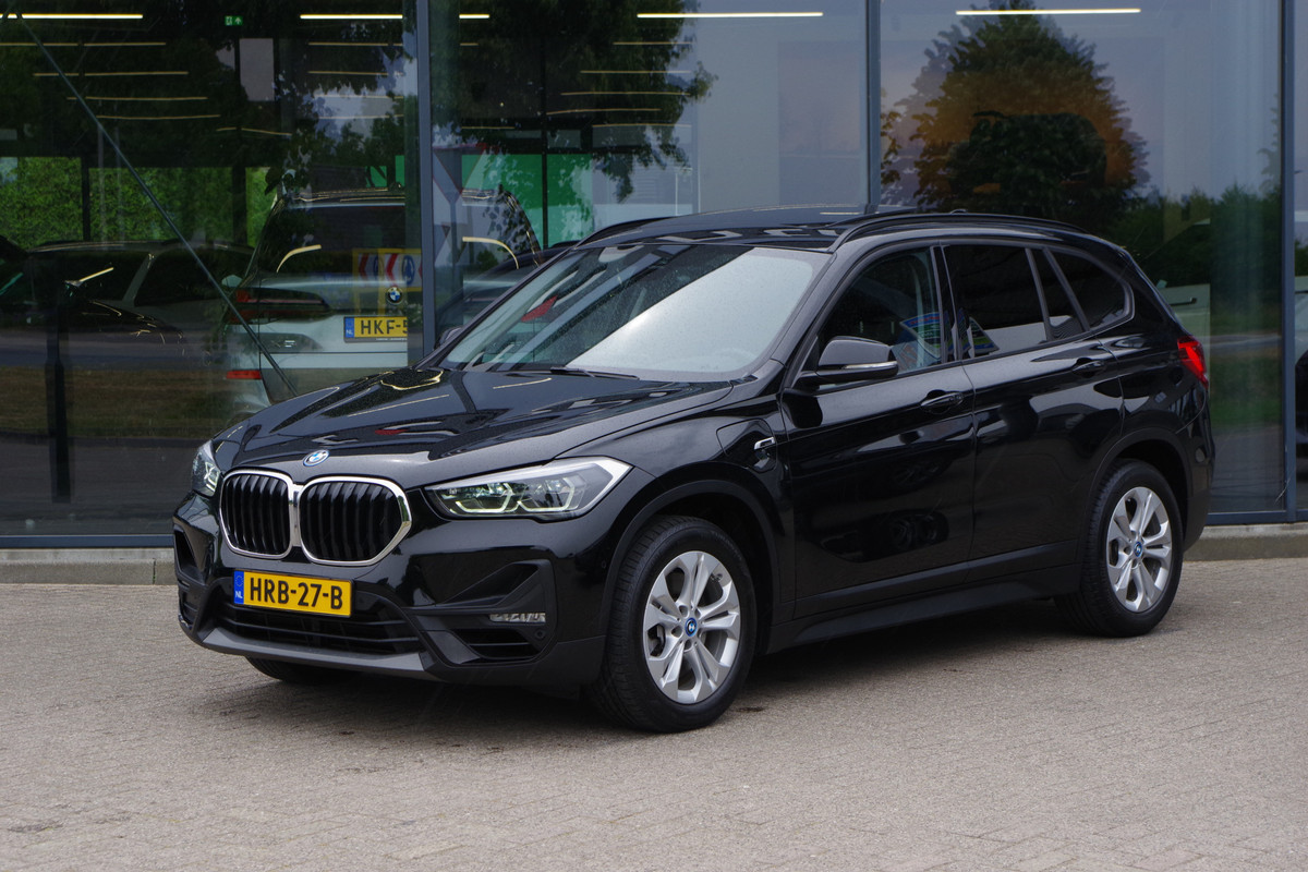 BMW X1 xDrive25e eDrive Edition 222 PK PHEV, Panoramadak, Trekhaak, Camera, LED Koplampen, Cruise Control BMW X1 xDrive25e eDrive Edition 222 PK PHEV, Panoramadak, Trekhaak, Camera, LED Koplampen, Cruise Control