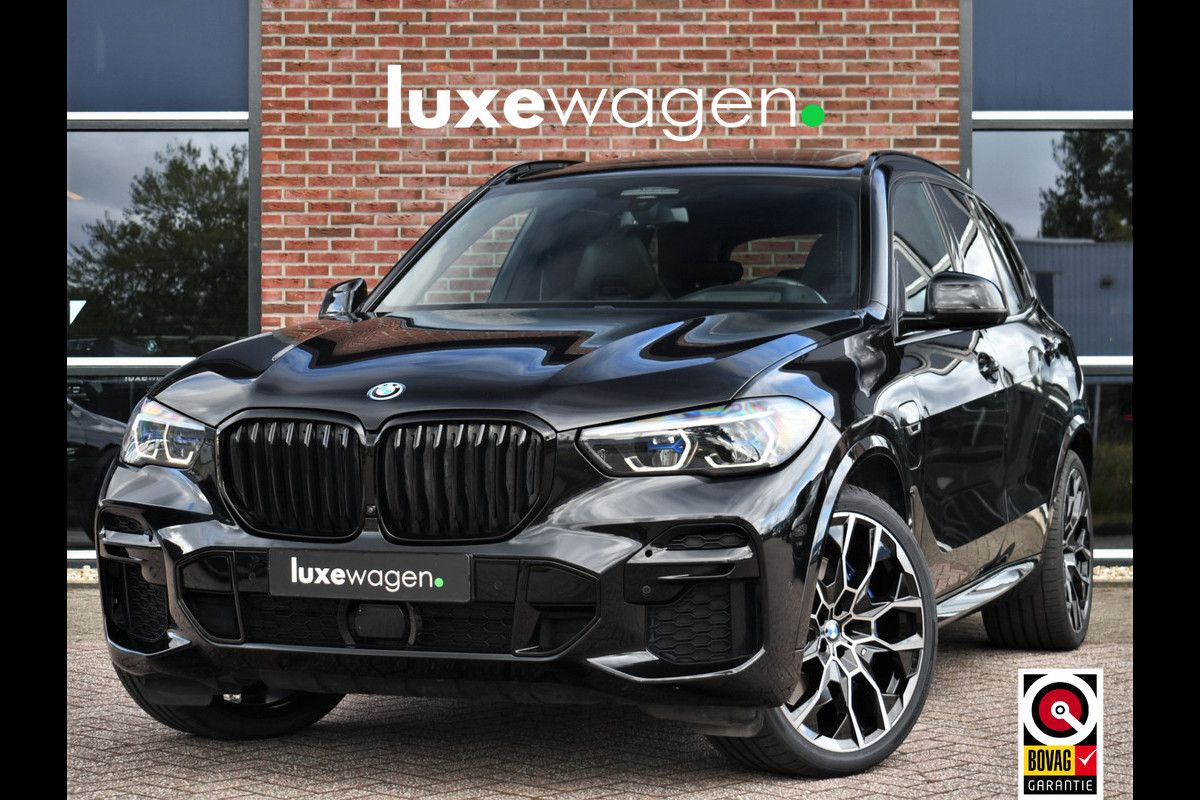 BMW X5 xDrive45e M-Sport Skylounge M-zetels ACC 360 4WS HUD 22inch BMW X5 xDrive45e M-Sport Skylounge M-zetels ACC 360 4WS HUD 22inch