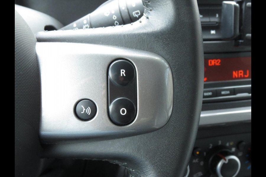 Renault Twingo 1.0 SCe Limited | AIRCO | CRUISE CONTROL | MICHELIN BANDEN | DAB | PARKEERSENSORS |